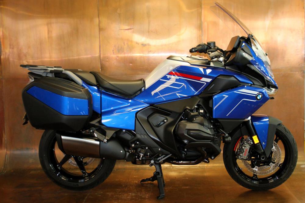 BMW R 1300 RT Photo at-52911ceb238f4ac390cbc367d3424c00.jpg