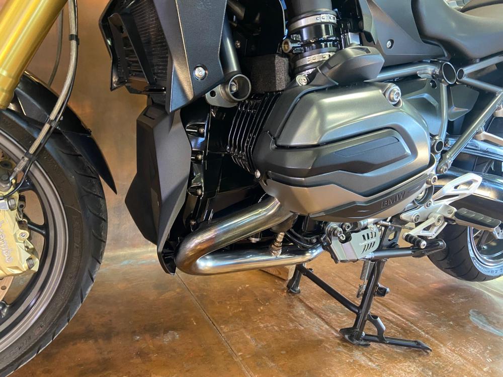 BMW R 1200 R Photo at-529cd5855c4e4bb59c864181d89cf61a.jpg