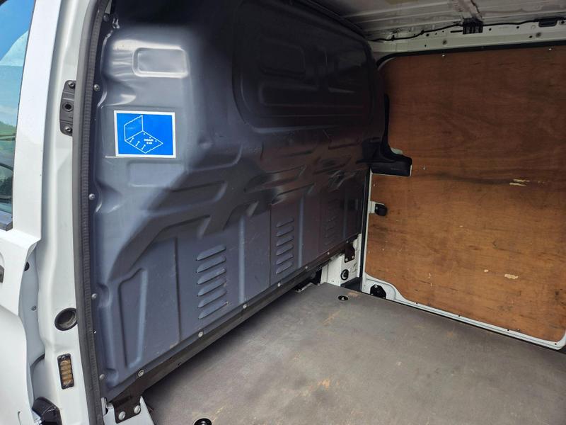 Mercedes-Benz Vito Photo at-52a6396bf8d64b45810631ad378607a0.jpg