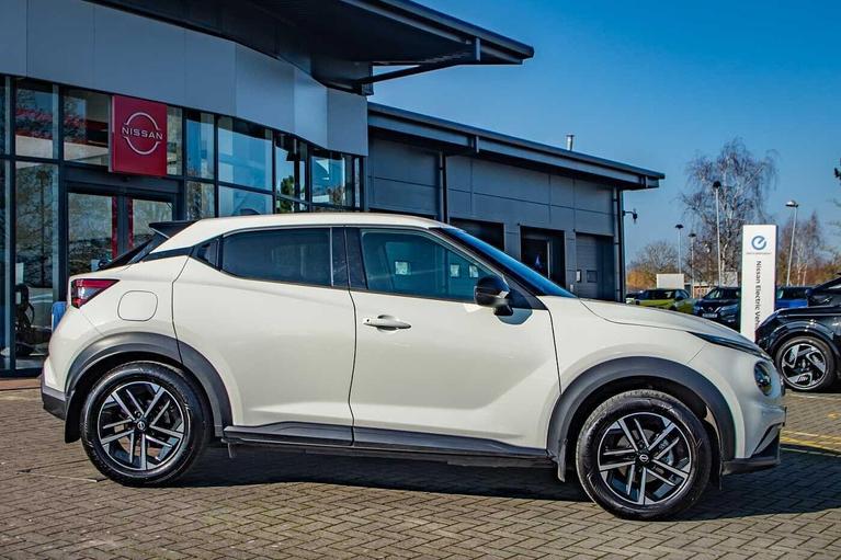 Used Nissan Juke WP75YKT 17