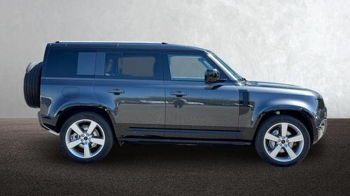 Land Rover Defender Photo at-534cf687276248539f3575eaa3bf34c7.jpg