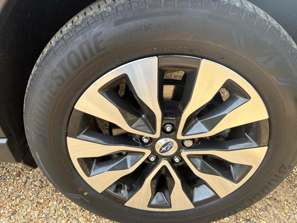 Subaru Outback Photo at-534d2f19eea14c81bbad02081323f510.jpg