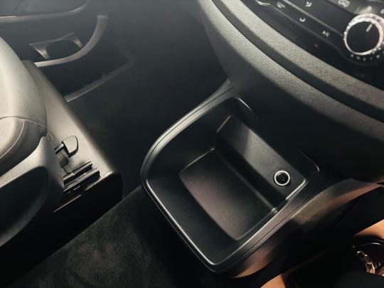 Mercedes-Benz Vito Photo at-536666808f2b4676aca7e4a87422ebc9.jpg