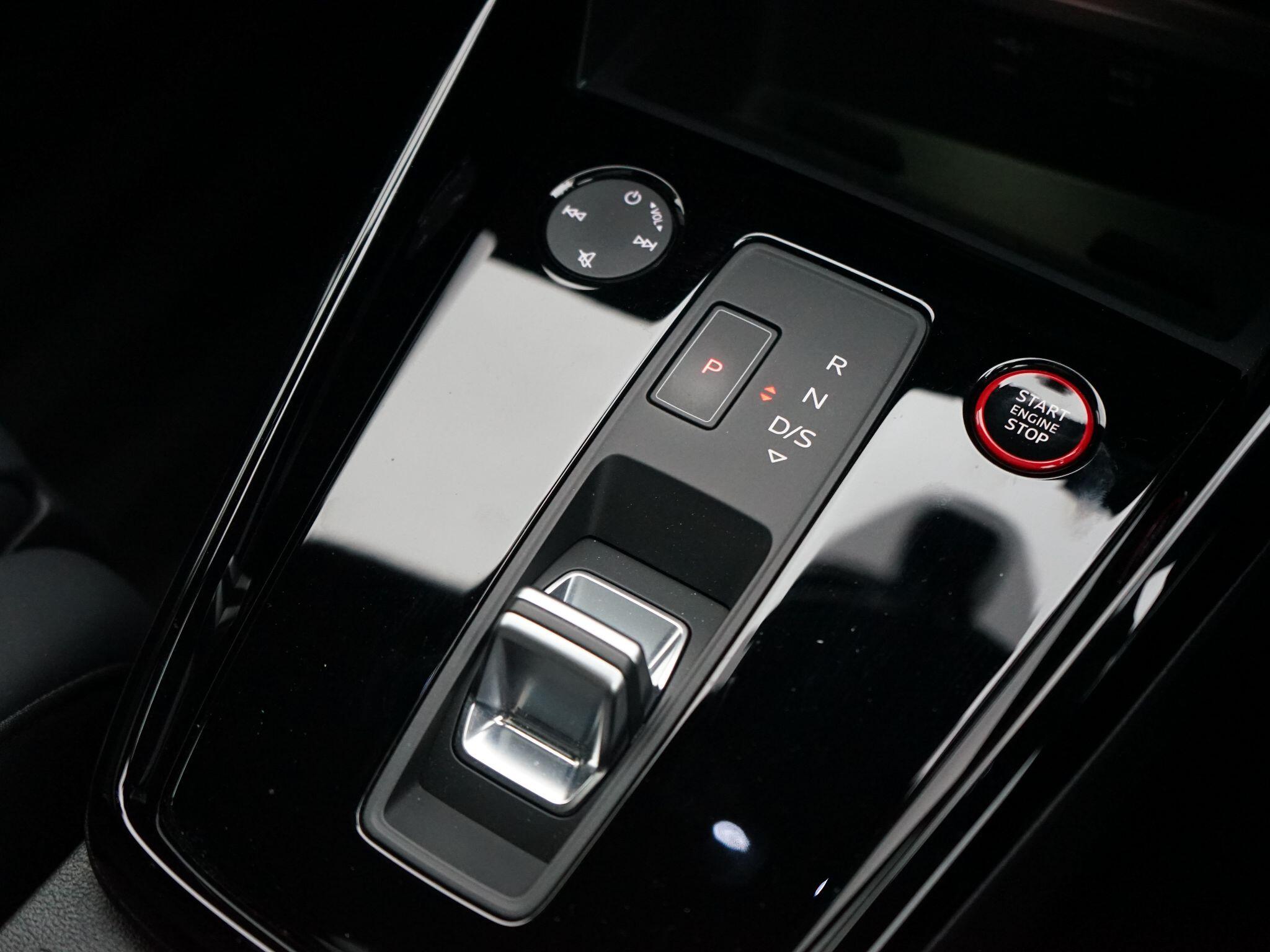 Audi RS3 2.5 TFSI Vorsprung Sportback S Tronic quattro Euro 6 (s/s) 5dr — photo 42