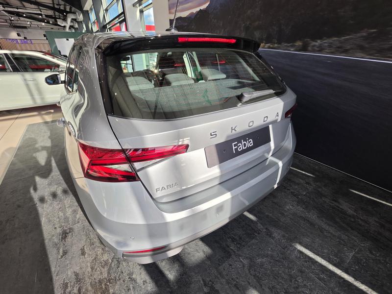 Skoda Fabia Photo at-5391c4b3032f4bf2b9a8fd0b8dd8c8b6.jpg