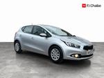 Kia cee'd Photo 0