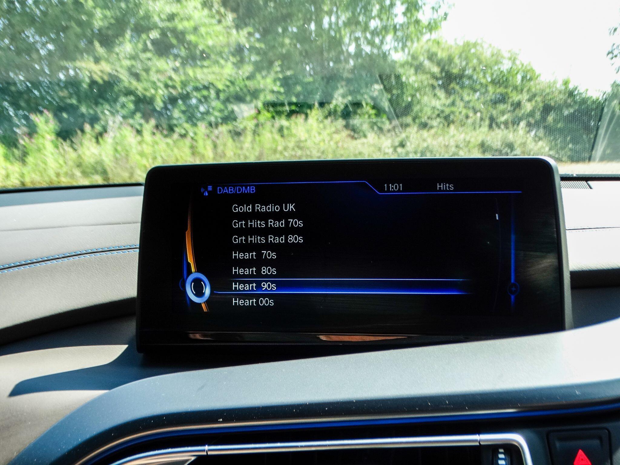 BMW i8 1.5 7.1kWh Auto 4WD Euro 6 (s/s) 2dr — photo 27
