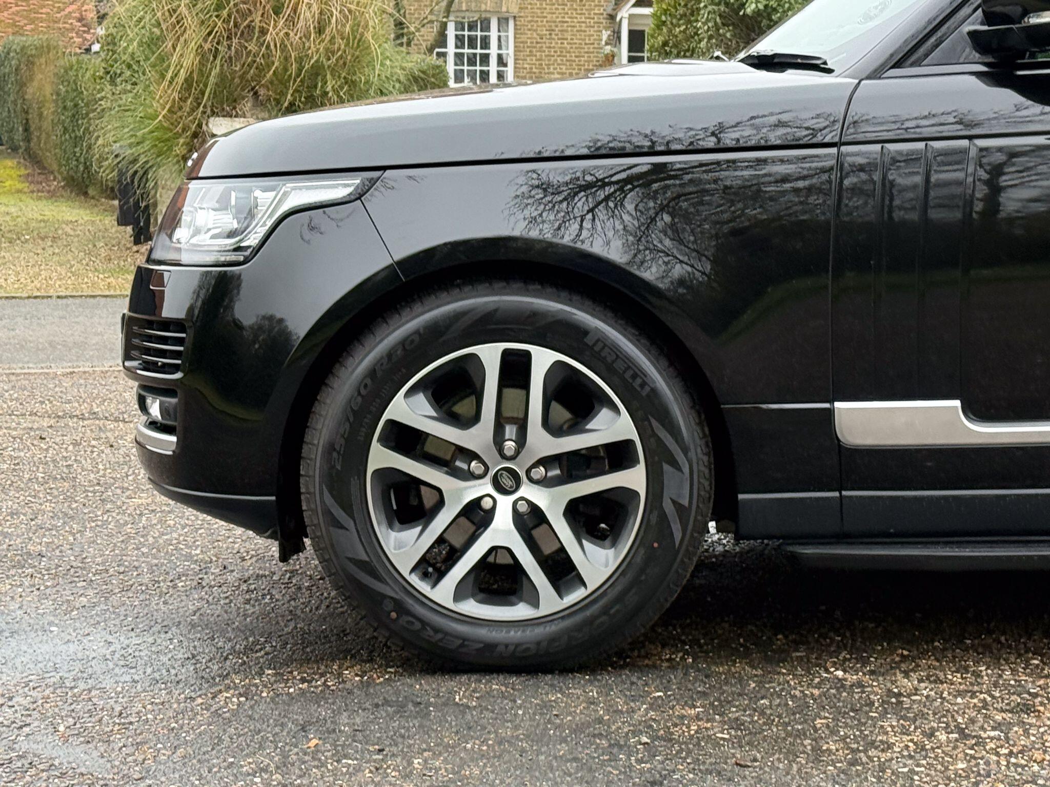 Land Rover Range Rover 3.0 TD V6 Vogue Auto 4WD Euro 6 (s/s) 5dr — photo 5