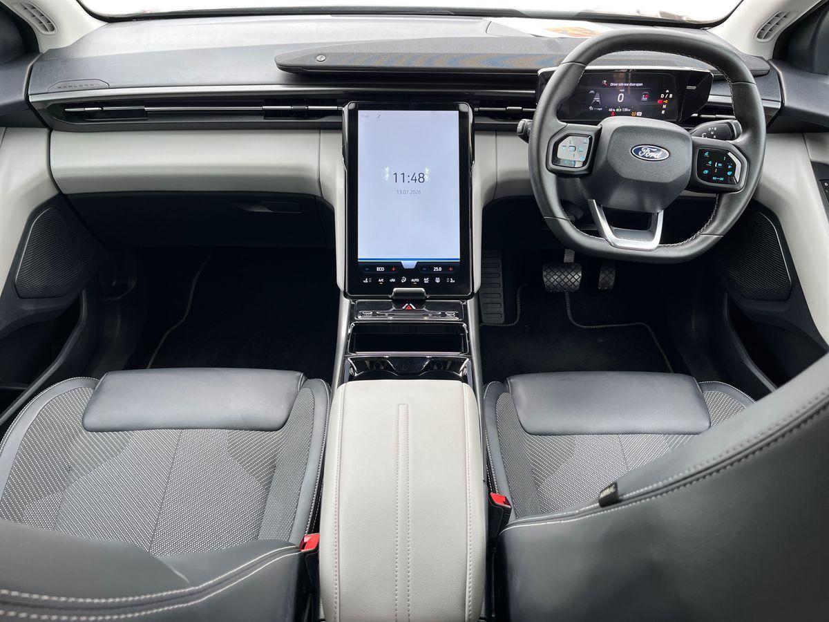 2024 Ford Explorer thumbnail 16