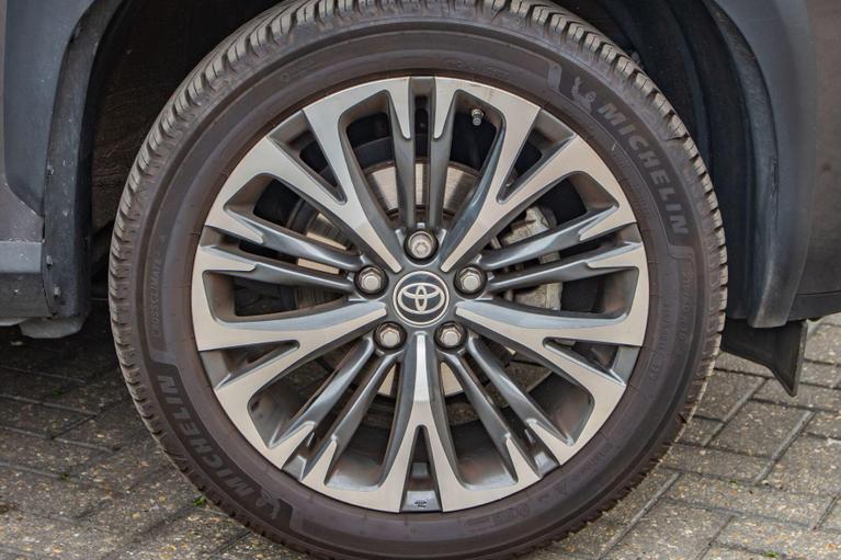 Used Toyota Yaris Cross RF23FLD 18