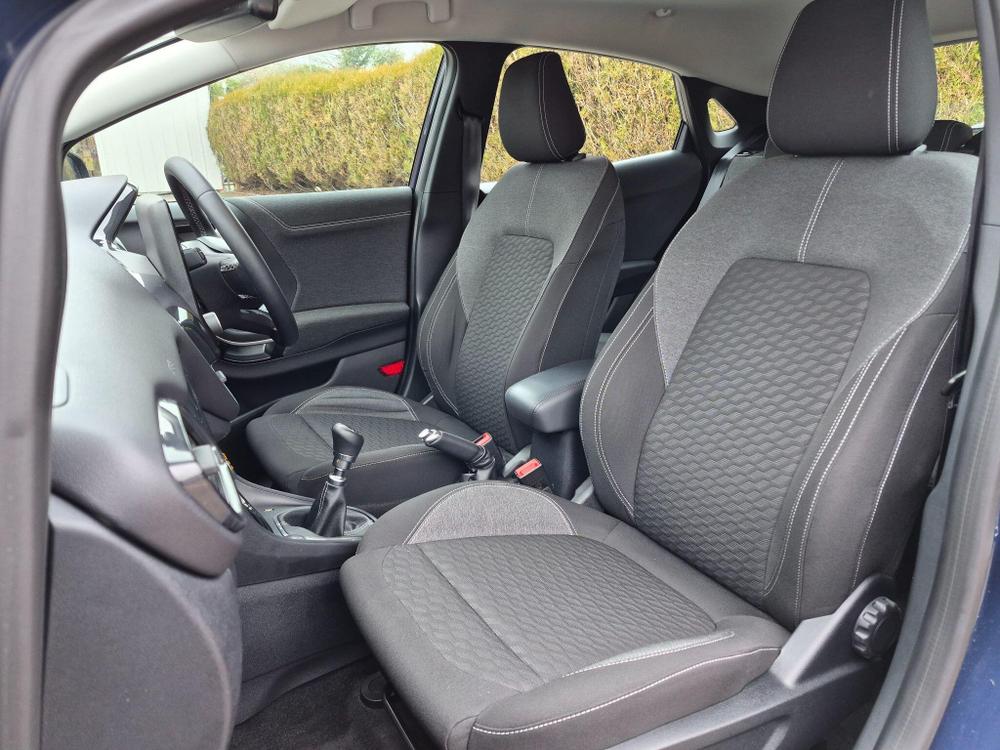 Ford Puma Photo at-547a4ec365694e5aa09f74d3ab6a26ed.jpg