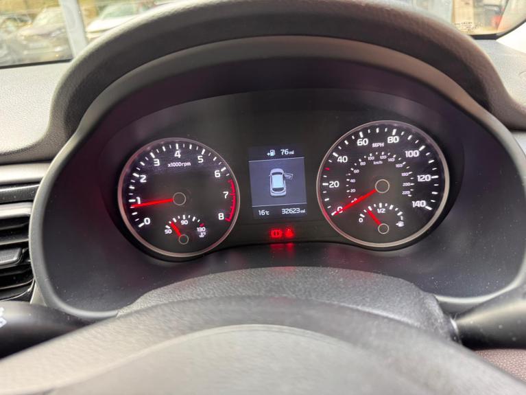 Used Kia Rio DE17EPD 15