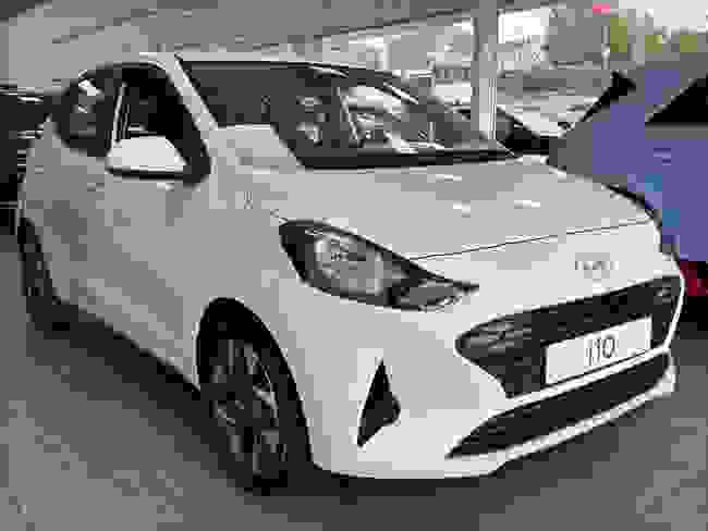 Used ~ Hyundai i10 1.0 Advance Auto Euro 6 (s/s) 5dr Atlas White at West Riding