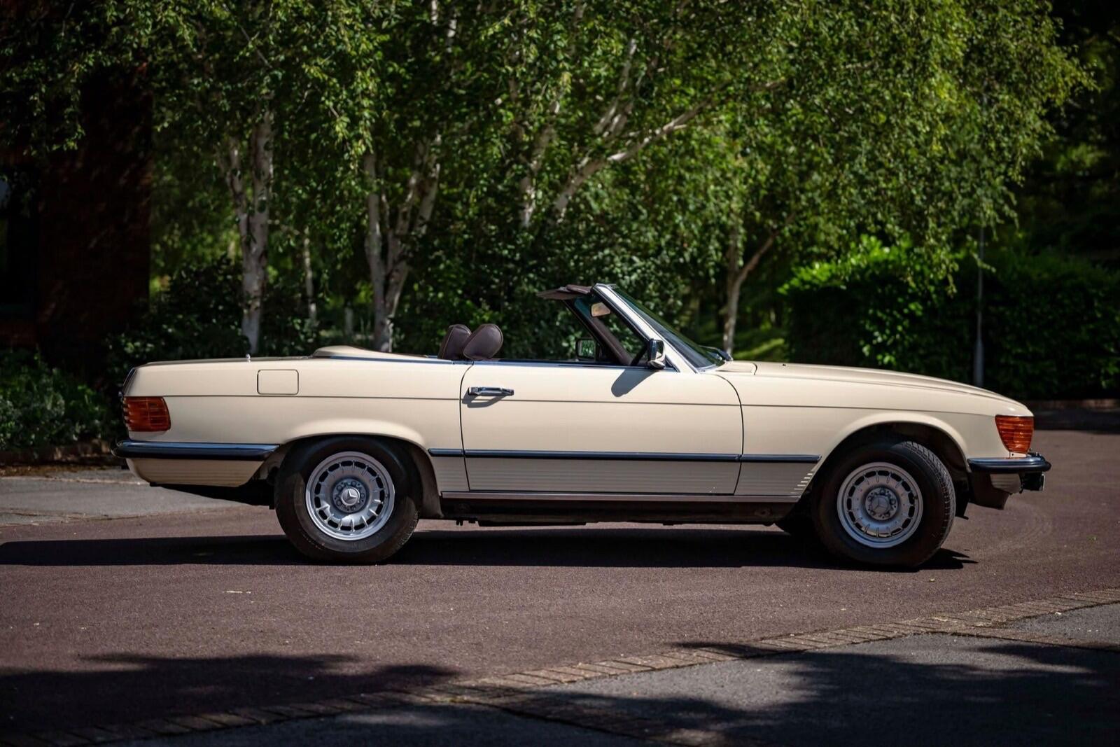 Mercedes-Benz 500 SL — photo 11