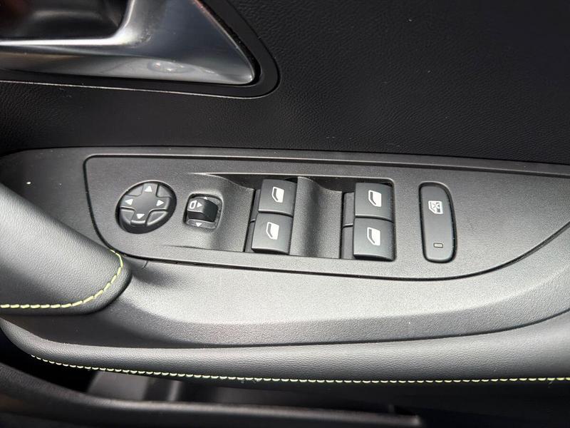 Used Peugeot 2008 202602099779604 19