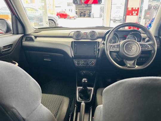 Suzuki Swift Photo at-550e319583d54418a81a43146d4237d5.jpg