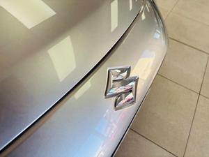 Suzuki Swift Photo 14