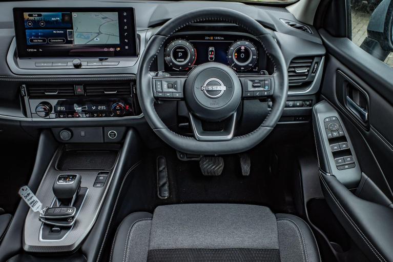 Used Nissan Qashqai OW74VTA 25