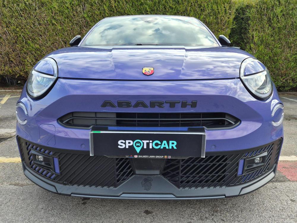 Abarth 600e Photo at-55b4651671a9493fbd45290f5d019605.jpg
