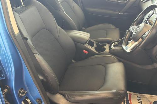 Nissan QASHQAI Photo at-55ca10adad954815a53be0d5c5cbee3b.jpg