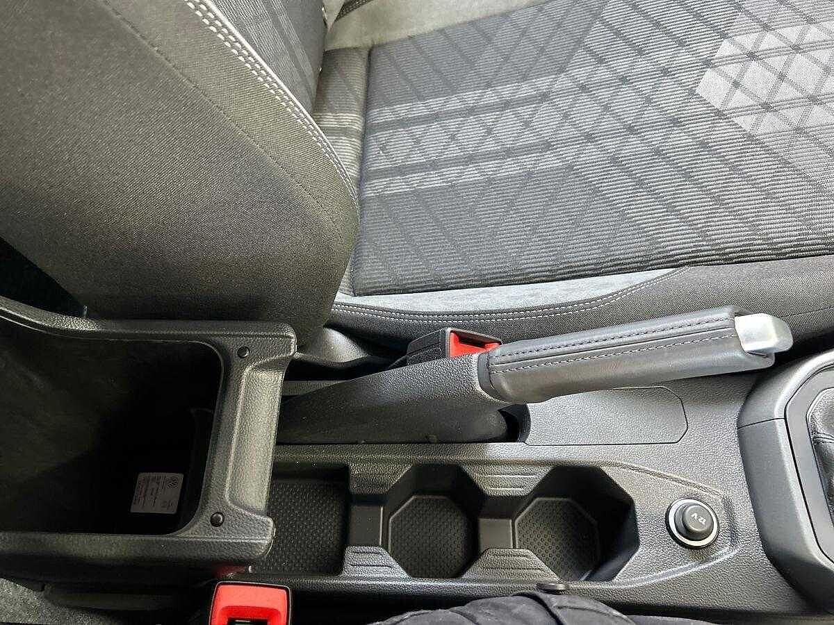 Volkswagen Taigo Photo at-55e11420d5be474b96a63c9158025651.jpg