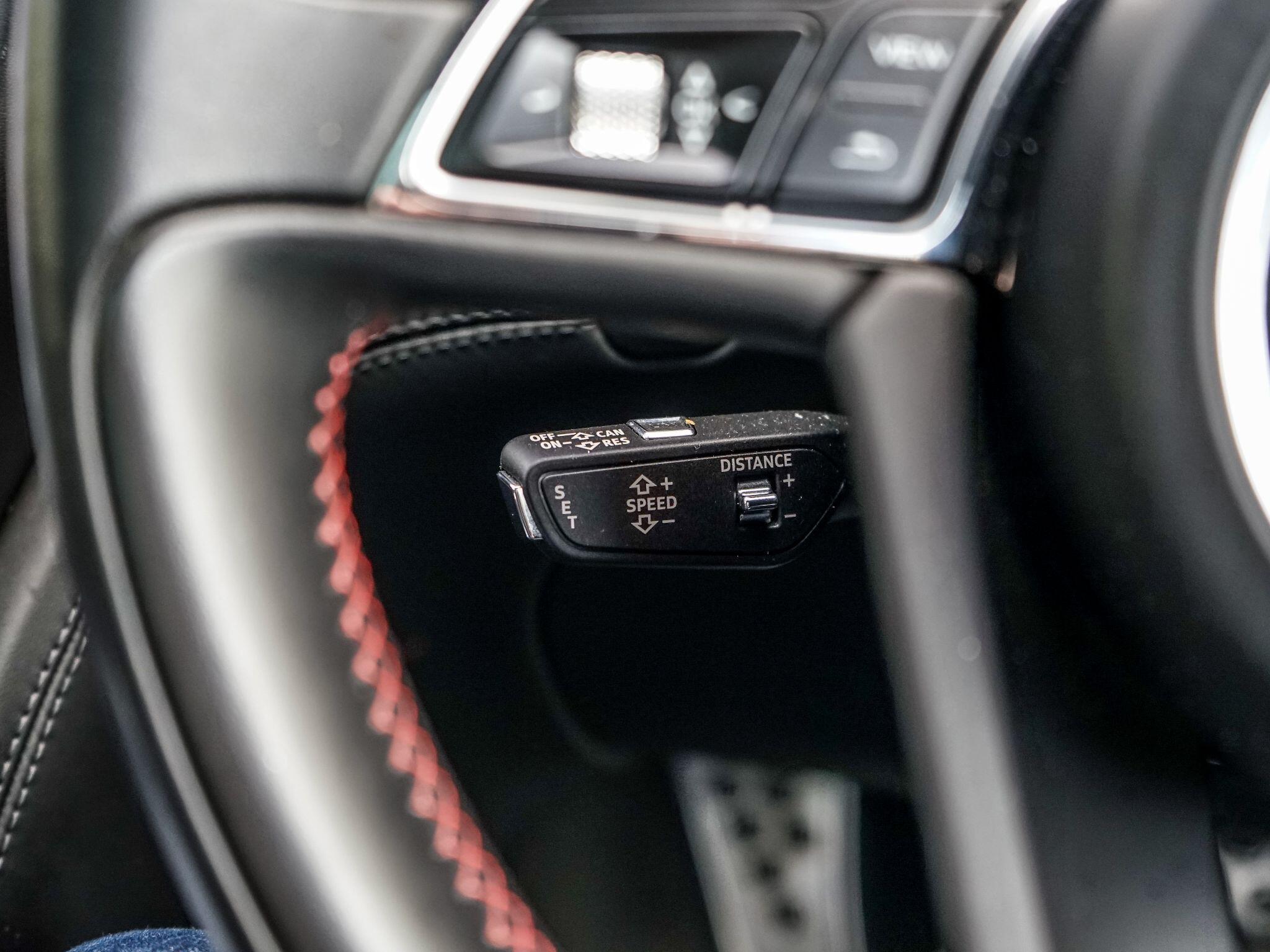 Bentley Bentayga 4.0 V8 Auto 4WD Euro 6 (s/s) 5dr — photo 43
