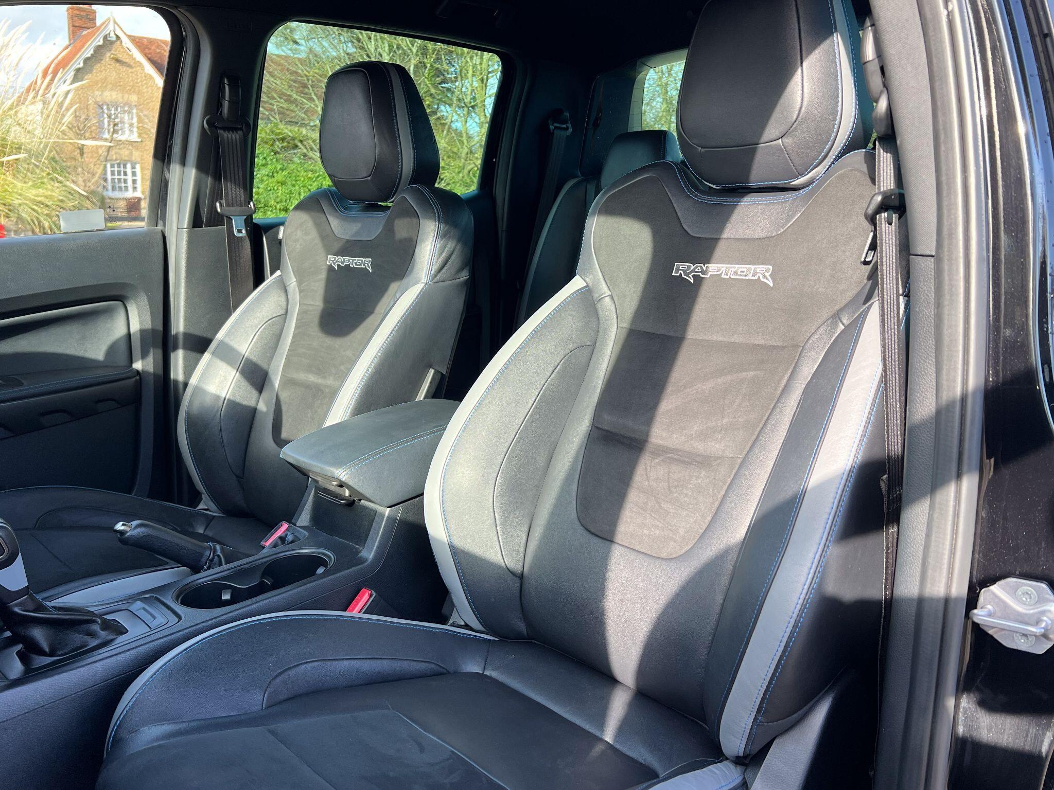 Ford Ranger 2.0 EcoBlue Raptor Auto 4WD Euro 6 (s/s) 4dr — photo 16