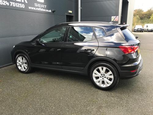 SEAT Arona Photo at-55f4cc419401420b9adddeffc4e59163.jpg