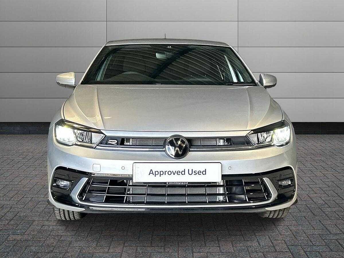 Volkswagen Polo Photo at-563f8695ecb1480c8c9dabd9e07c2073.jpg