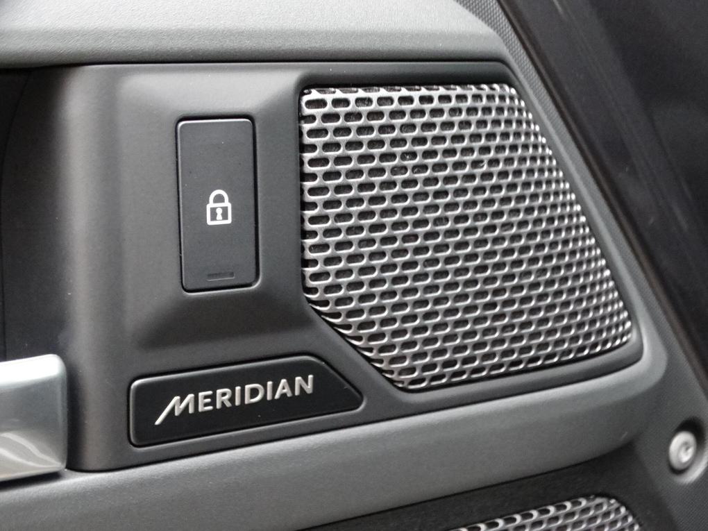 Used Land Rover Defender 110 AD22HPU 21