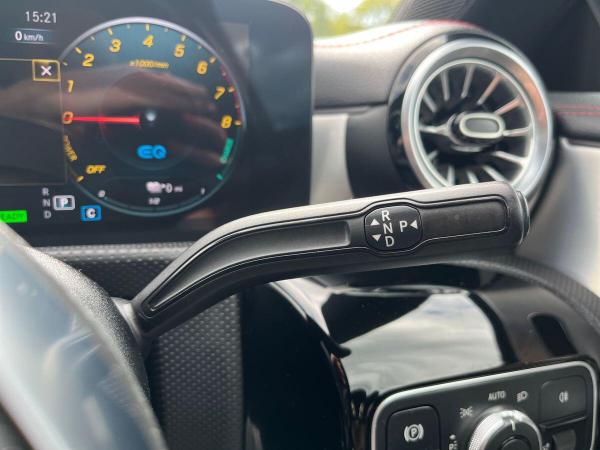 Mercedes-Benz CLA Photo at-5684b150da2e482e82210819fb6882ef.jpg