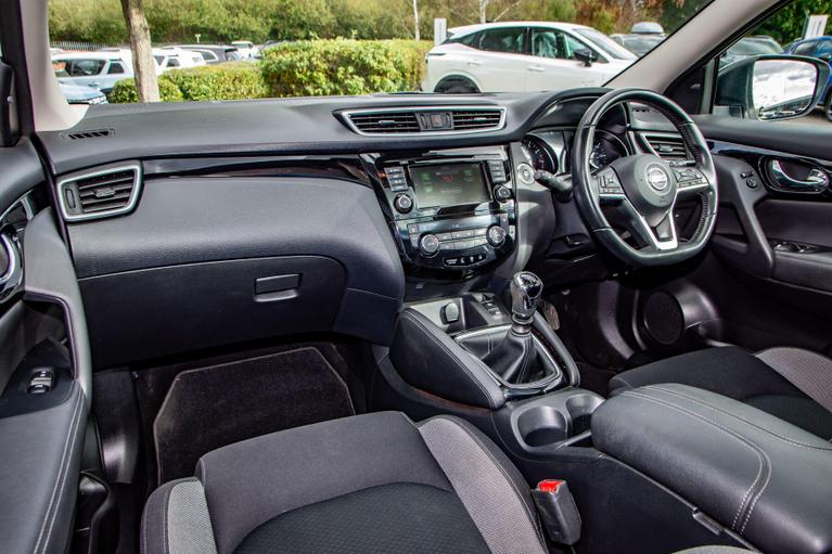 Used Nissan Qashqai SL69KHF 6