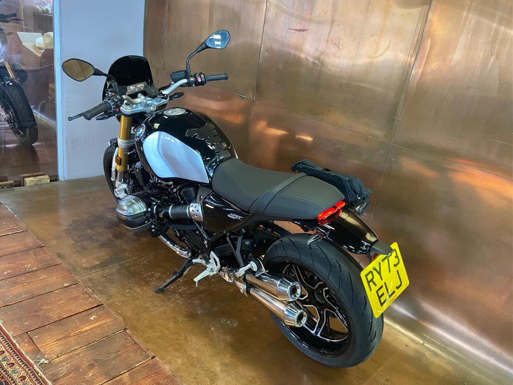 BMW R 12 nineT Photo at-56a5f18277e84595b5f20db174e2e4b6.jpg