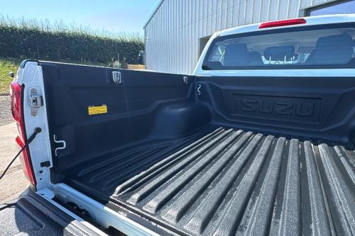 Isuzu D-MAX Photo at-56bcb6b7440d4f3c83b05c80827a8bbe.jpg