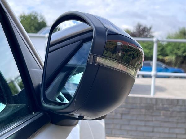 Used Peugeot E-2008 VK22ZLO 51
