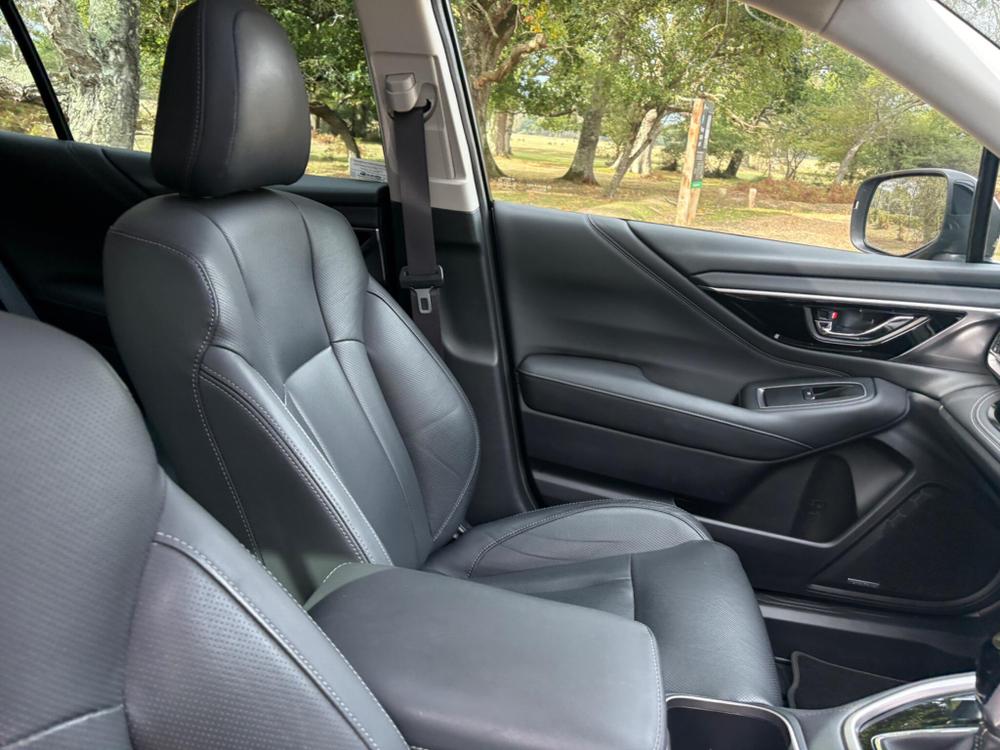 Subaru Outback Photo at-570543e6d3d4411bac1269c688bd114b.jpg
