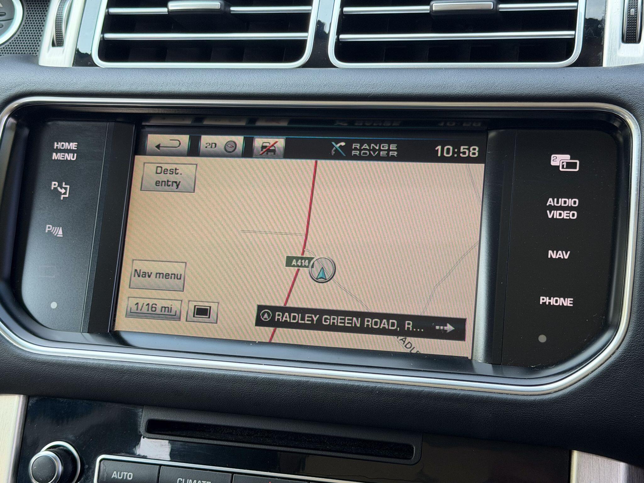 Land Rover Range Rover 4.4 SD V8 Vogue SE Auto 4WD Euro 5 5dr — photo 20