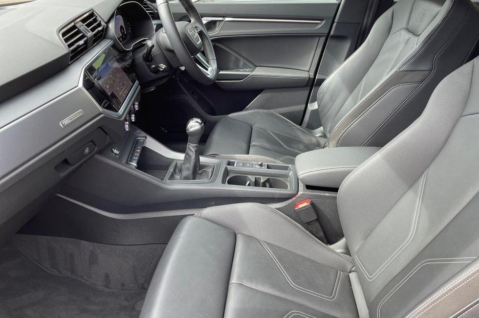 Audi Q3 Photo at-5729ae8b000c4ec9abb20c9022f148b0.jpg