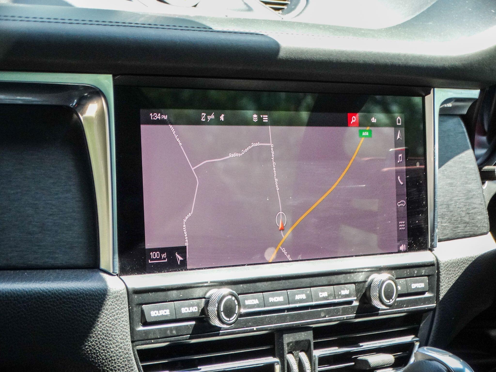 Porsche Macan 2.9T V6 GTS PDK 4WD Euro 6 (s/s) 5dr — photo 16