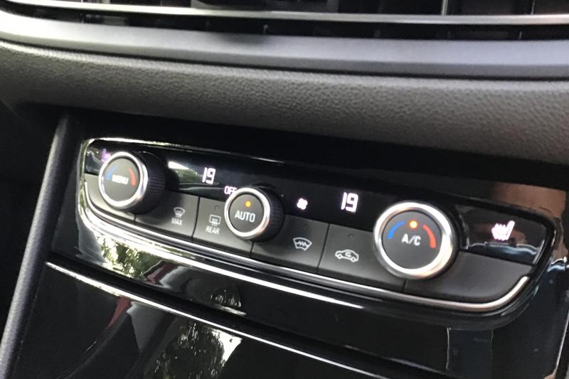 Used Vauxhall Grandland DT73PTO 13