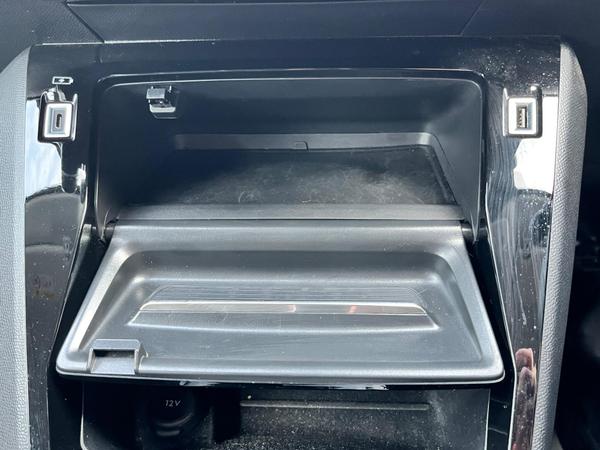 Used Peugeot 208 PF23FEM 33