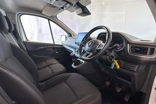 Renault TRAFIC Photo at-578166d1e80e4eb3865845395cb423f6.jpg
