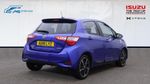 Toyota YARIS Photo 3