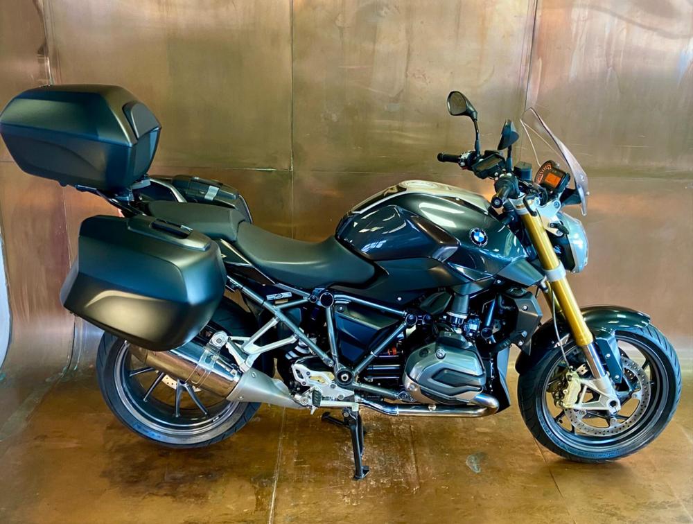 BMW R 1200 R Photo at-57b62527c0bd49138b88a5c34b1d5fd2.jpg