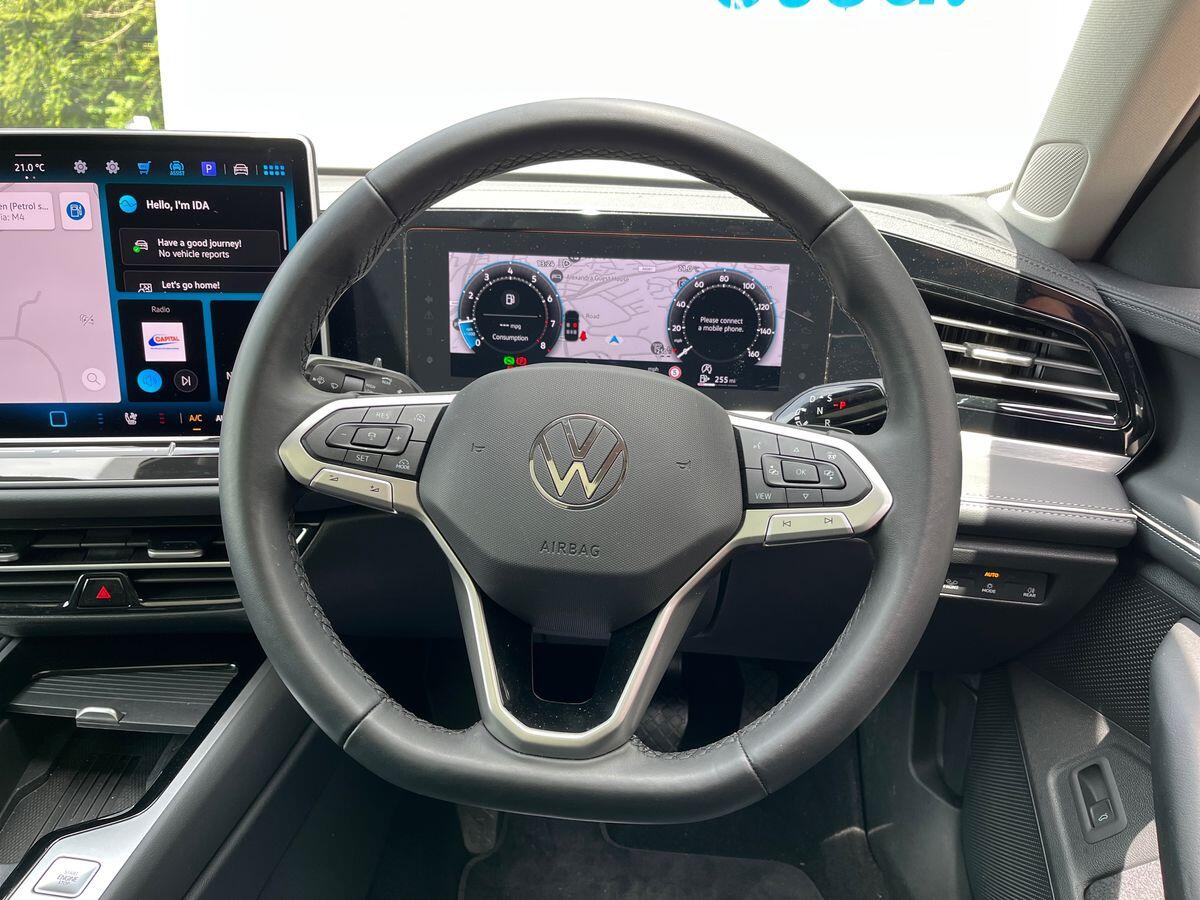Volkswagen Passat Photo at-57bf19bf02c847a7929c15598eb8114f.jpg