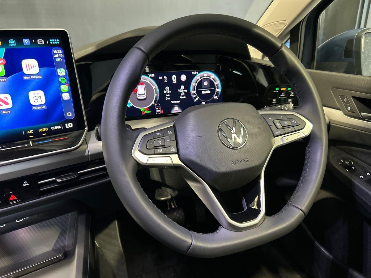 Volkswagen Golf Photo at-57d33af0fbe544048f9a6d6772daa28b.jpg