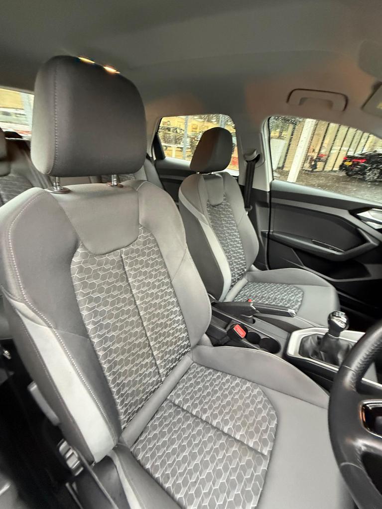 Used Audi A1 VU70EAF 11