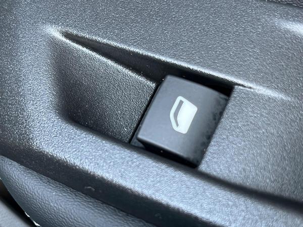 Used Peugeot 308 SW RK23ZYX 31
