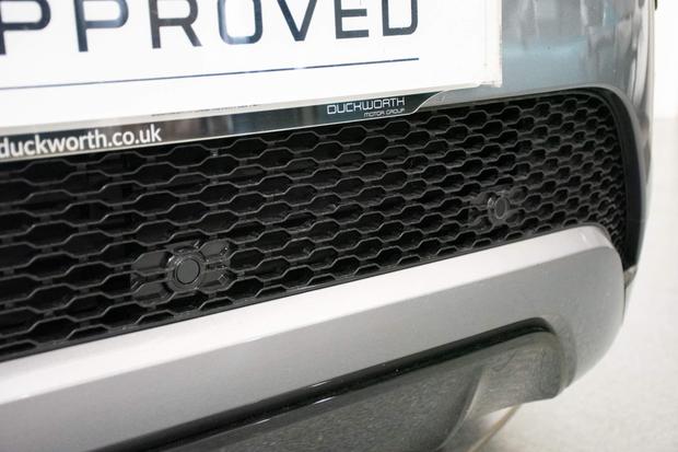 Land Rover RANGE ROVER EVOQUE Photo at-5845b6b473d141489bb3499d43bad87f.jpg