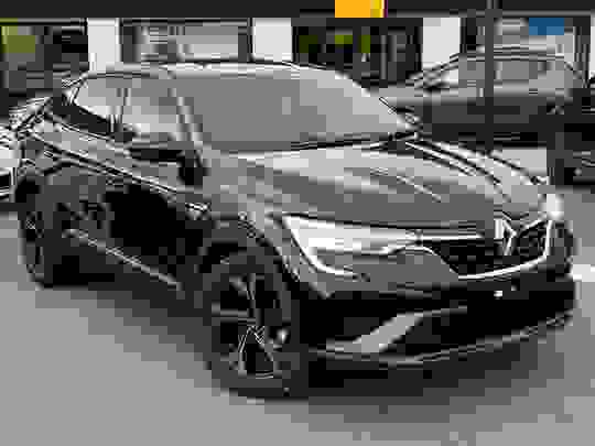Renault Arkana Photo at-585fe165779f4baf86607c5691f53de7.jpg